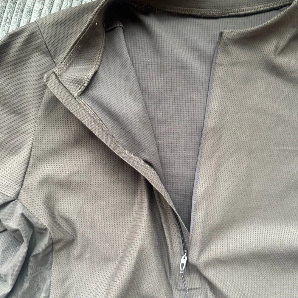 Lululemon Dark Olive Mesh Running Quarterzip - Picture 3 of 6